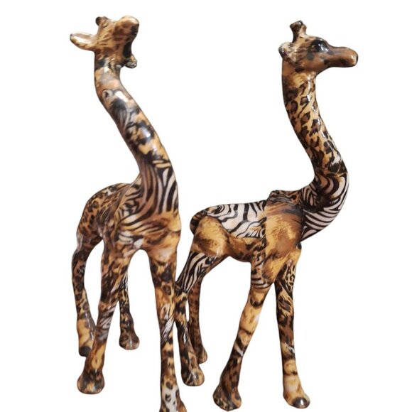 La Vie Giraffe Kissing Pair Set Safari Decoupage Patchwork Glazed Zebra 10 Inch - Picture 6 of 8